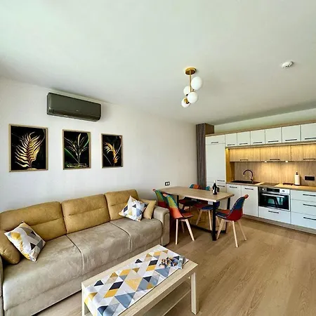 Royal Bay аpartment Sylvia Apartament