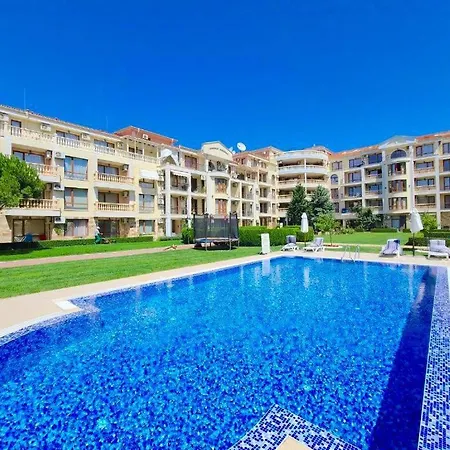 Royal Bay аpartment Sylvia Apartament